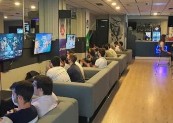La comunidad gamer de Vigo celebra un aniversario muy especial con una fiesta de videojuegos