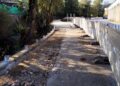 Avanzan las obras para ampliar el paseo de Lagares y sigue la retirada de árboles del río