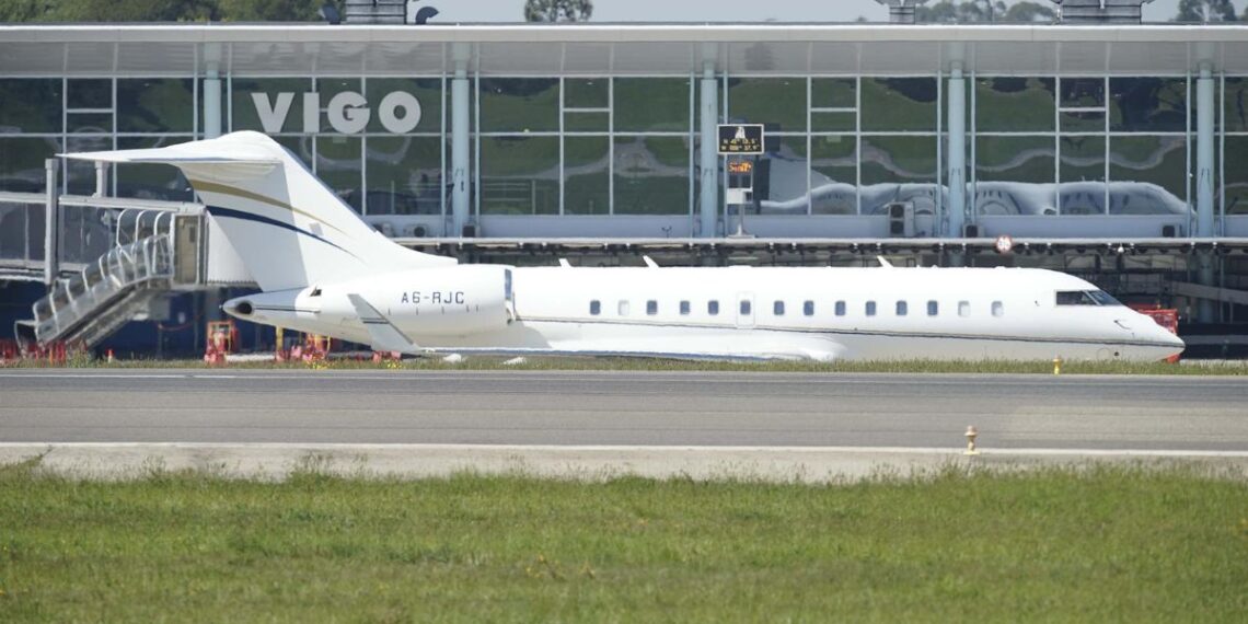 "Decepción" en Vigo tras la reunión para afrontar el futuro de los aeropuertos de Galicia