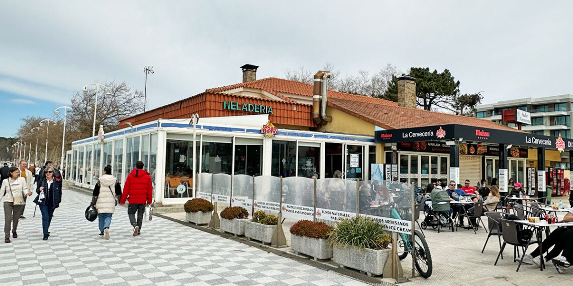 Vigo se despide del mítico Di San Remo, fin a su concesión en Samil tras 40 años