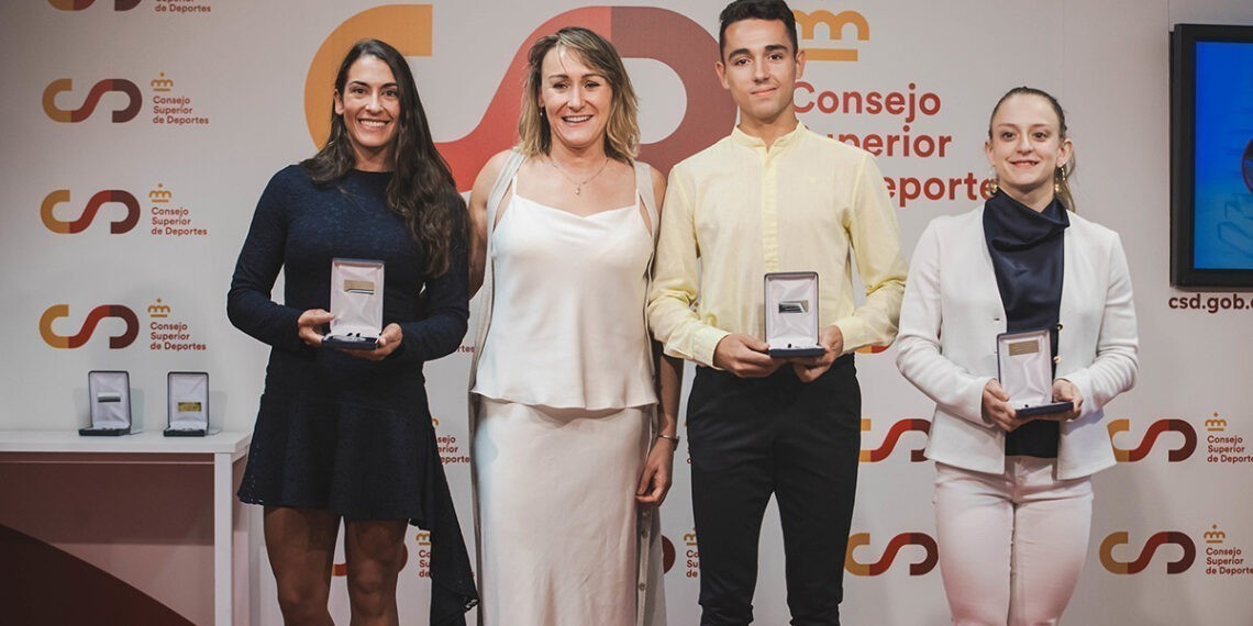 O CSD recoñece a excelencia deportiva e académica de Tania Álvarez