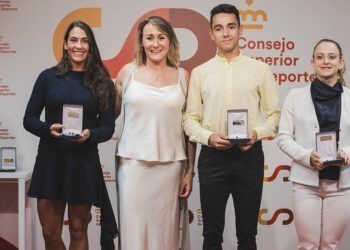 O CSD recoñece a excelencia deportiva e académica de Tania Álvarez