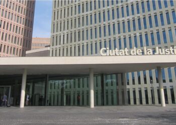 Cierran webs en España que publicitaban la la gestación subrogada tras una denuncia en Vigo