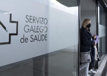 La Xunta activa el plan ante el inicio de la ola de gripe y recomienda la mascarilla en algunos casos