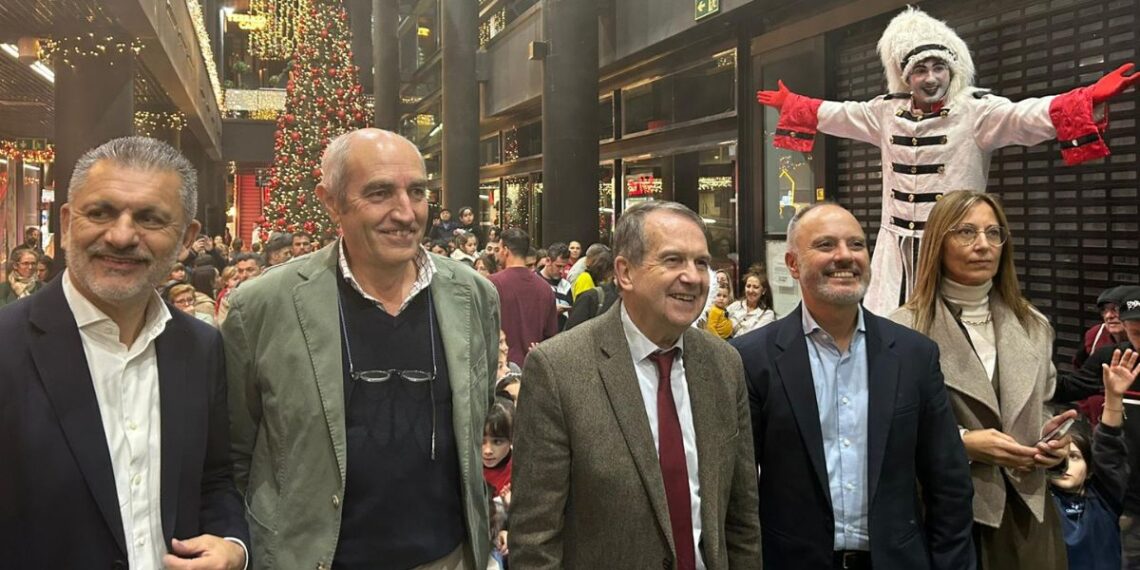 La Navidad crece en Vigo con un mágico encendido en A Laxe repleto de ilusión y música