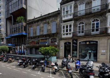 Un histórico edificio del entorno de Porta do Sol en Vigo se prepara para su nueva vida