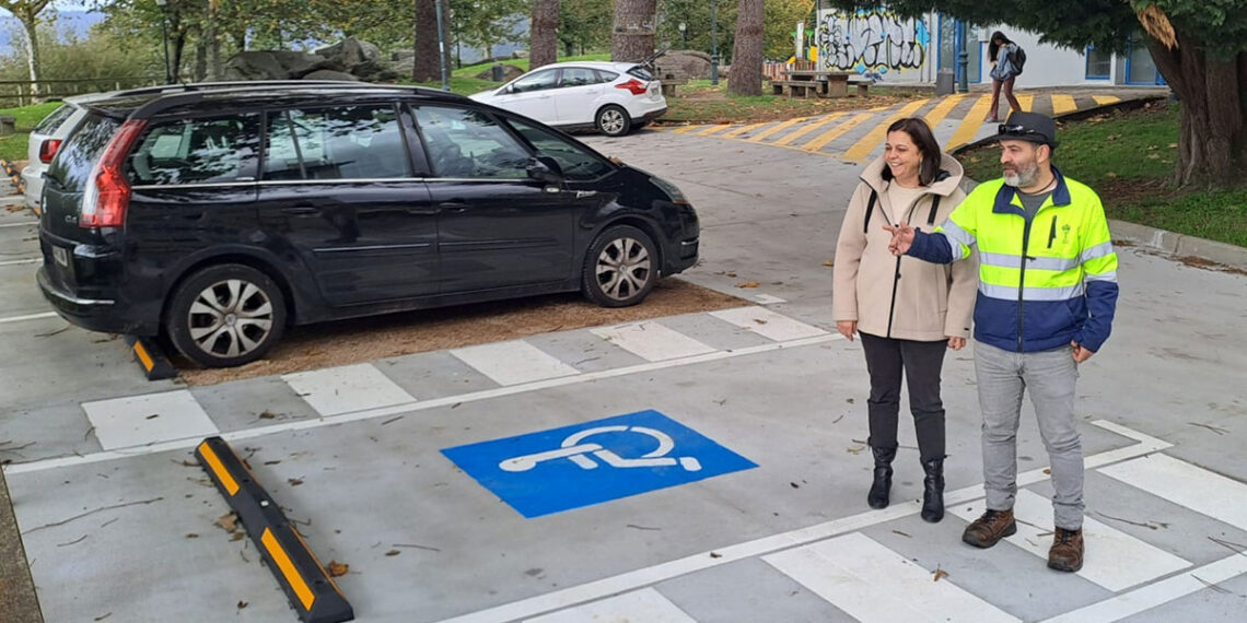 Redondela estrena el nuevo aparcamiento del multiusos de Chapela, más "eficiente y ecológico"