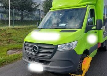 Interceptan un camión en Vigo que superaba en un 50% la carga permitida