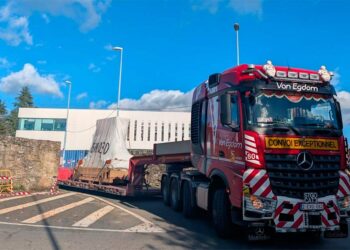 Llega al Centro de Protonterapia de Galicia el primer elemento del acelerador para tratar el cáncer