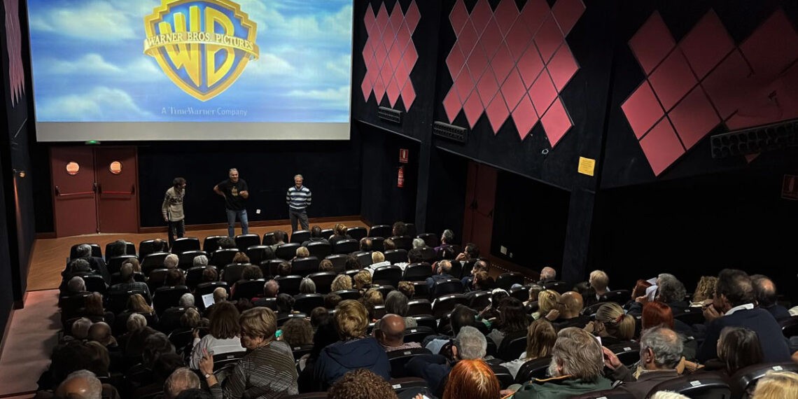 Cine infantil gratis y películas clásicas semanales, así revive Nigrán sus cines de A Ramallosa