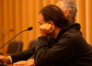 El hombre que mató a su mujer en Baiona delante de sus hijos reconoce los hechos y acepta 25 años de cárcel