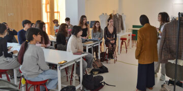 Debut 2025 arranca a súa programación achegando formación a preto de 200 estudantes