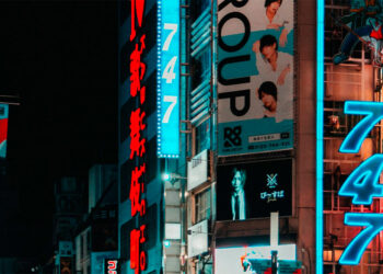 Caballero incorpora a Vigo al fenómeno del K-Pop con un encuentro para 40 viguesas y vigueses