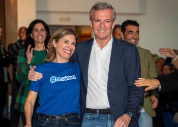 Rueda respalda a Nava Castro en el Congreso del PP de Ponteareas como "referente" en Galicia