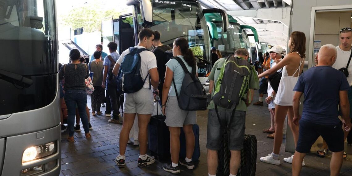 Transportes presenta su nuevo mapa concesional del autobús y así conecta Galicia