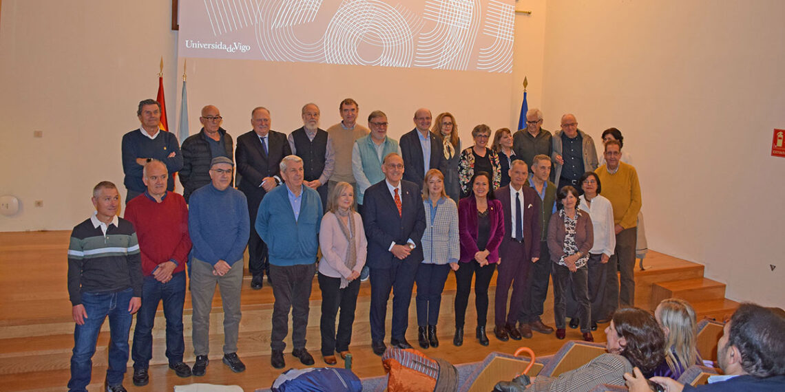 Día de “agradecemento infinito” na UVigo aos 44 docentes e 20 PTXAS xubilados o curso pasado
