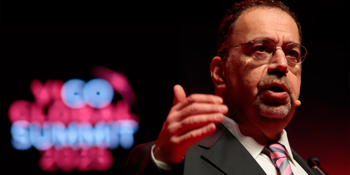 El Nobel de Economía 2024 pide en Vigo una IA "protrabajador" y no "automatizadora"