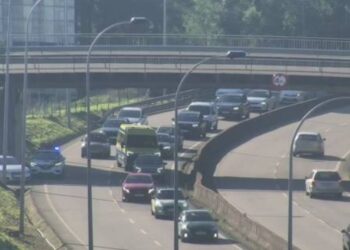 Un accidente causa retenciones y deja una herida en la avenida Antonio Palacios de Vigo