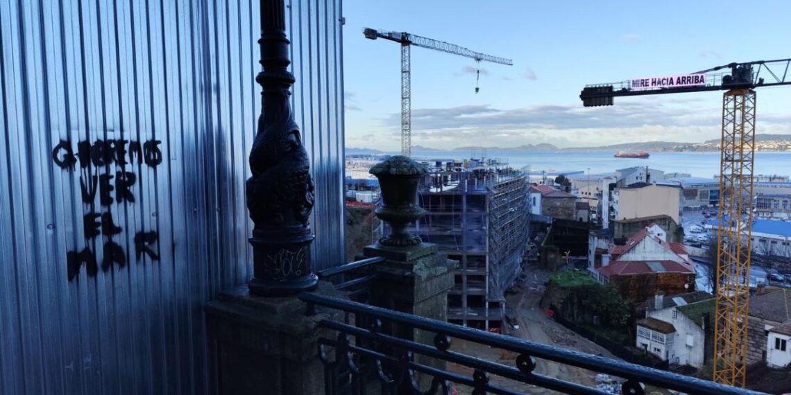 Barrio do Cura "responde" a los vecinos de Vigo que exigen recuperar las vistas de Paseo Alfonso