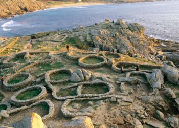 La Xunta estudia "regular" el acceso a dos grandes enclaves turísticos de Galicia