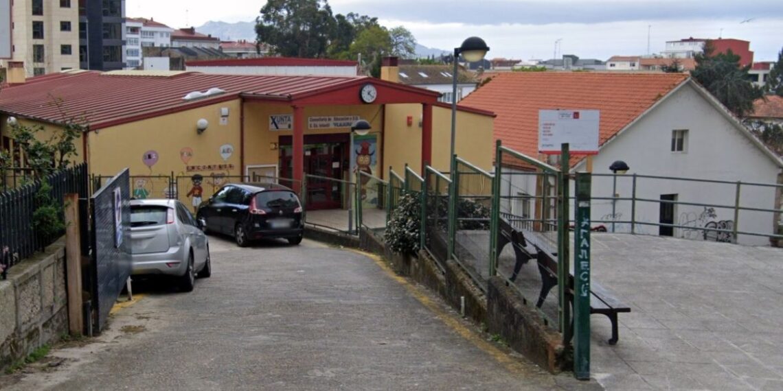 Convocan una peculiar protesta con papel higiénico en un colegio de Vigo por "dignidad y bienestar"