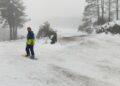 Galicia disfruta de una nueva jornada de esquí tras abrir la estación de montaña Manzaneda