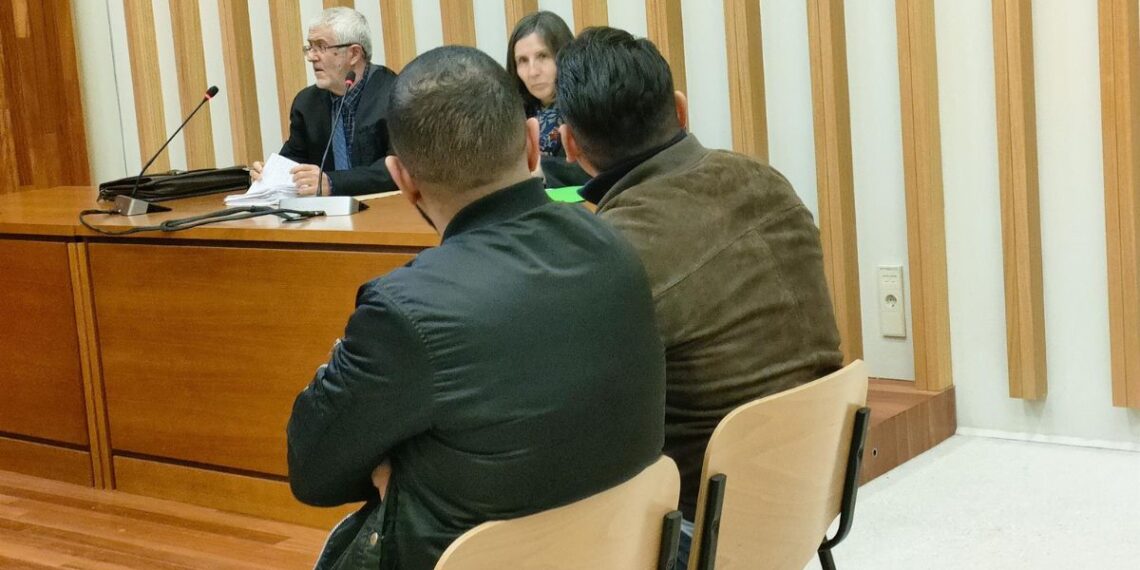 Dos acusados de extorsionar a un hombre en Vigo, al que confundieron con otro, se declaran inocentes