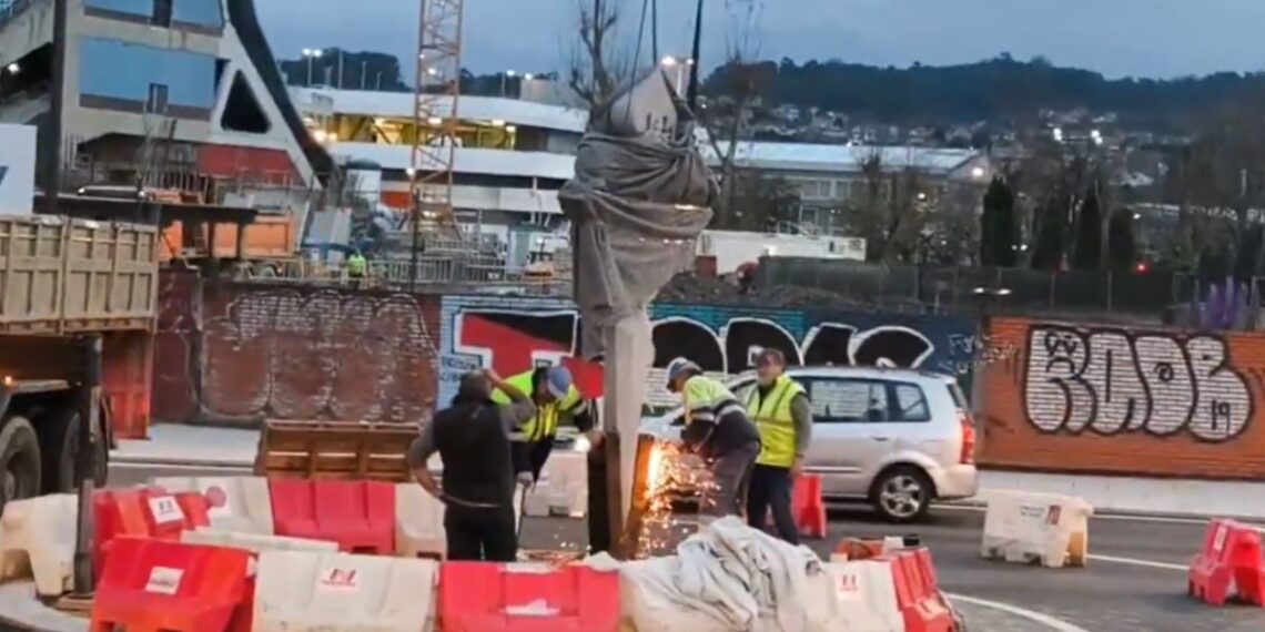 Instalan por sorpresa una nueva estatua en Balaídos para lucir el 'espíritu Celta'
