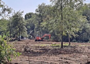El Concello de Vigo paraliza las obras junto al Lagares "aparentemente relacionadas" con el campo de golf