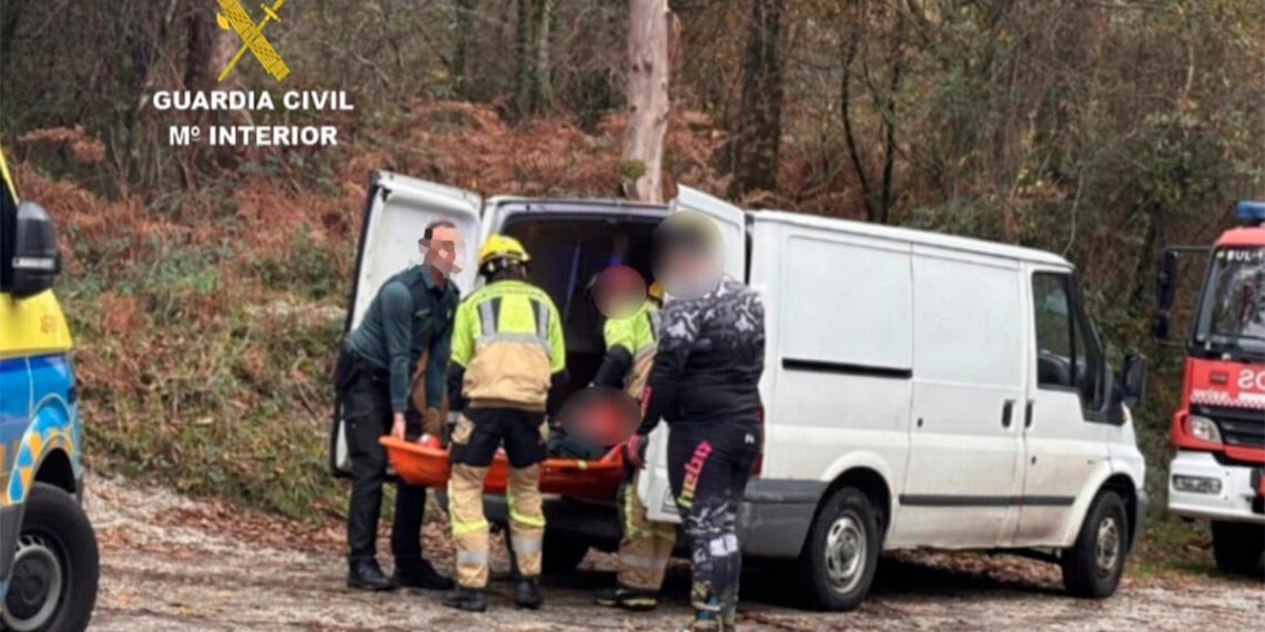 Aparatoso accidente en Moaña, un motorista herido grave al sufrir una caída mientras hacía trial