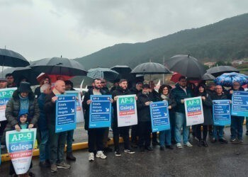 Protesta en pleno peaje de la AP-9 en Vilaboa para exigir el "fin inmediato" de la concesión de la autopista