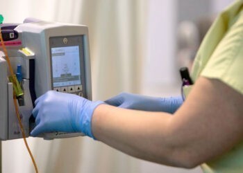 Galicia destinará 110 millones en medicamentos de la 'revolucionaria' inmunoterapia contra el cáncer