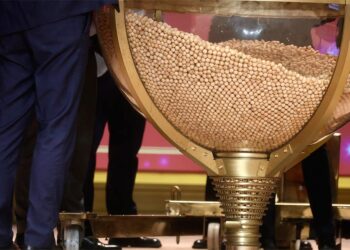 Las ventas por el Sorteo de la Lotería de Navidad aumentan un 1,96% en Galicia hasta los 226 millones