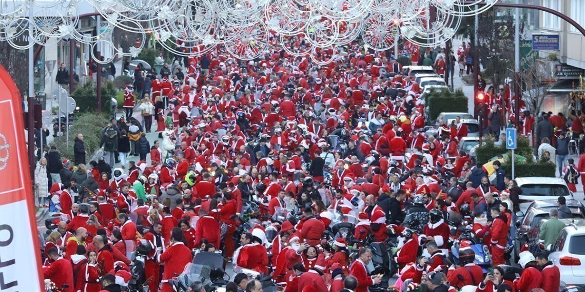 Caballero celebra la papanoleada motera de "record Guinness" de Vigo, con "más de 15.000" participantes