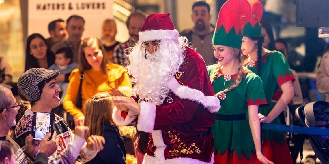 Papá Noel llega con "regalos especiales" para los peques en este centro comercial de Vigo