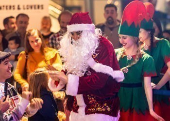 Papá Noel llega con "regalos especiales" para los peques en este centro comercial de Vigo