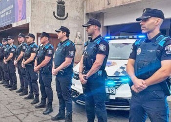 Exhibiciones, visitas guiadas y muestra de vehículos, la Policía Local de Vigo abre sus puertas