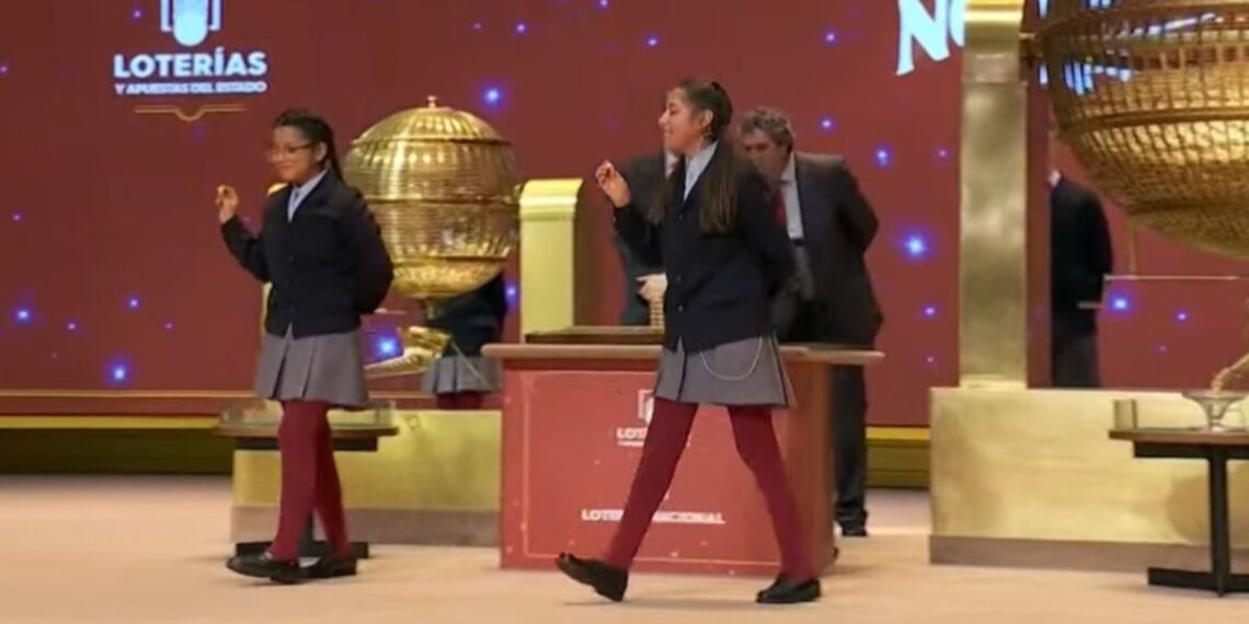 El quinto premio riega Galicia con décimos en Pontevedra y Ourense