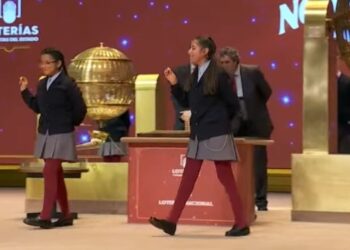 El quinto premio riega Galicia con décimos en Pontevedra y Ourense