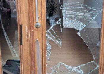 Detenido un conocido delincuente por el robo en un local de Cangas