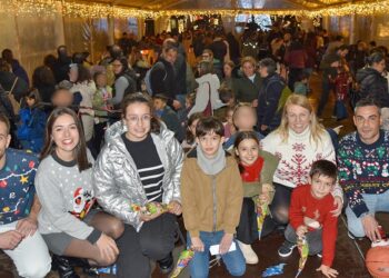 Salceda ya vive en su Navidad con una treintena de citas con conciertos, teatro, mercado y Tren de Nadal