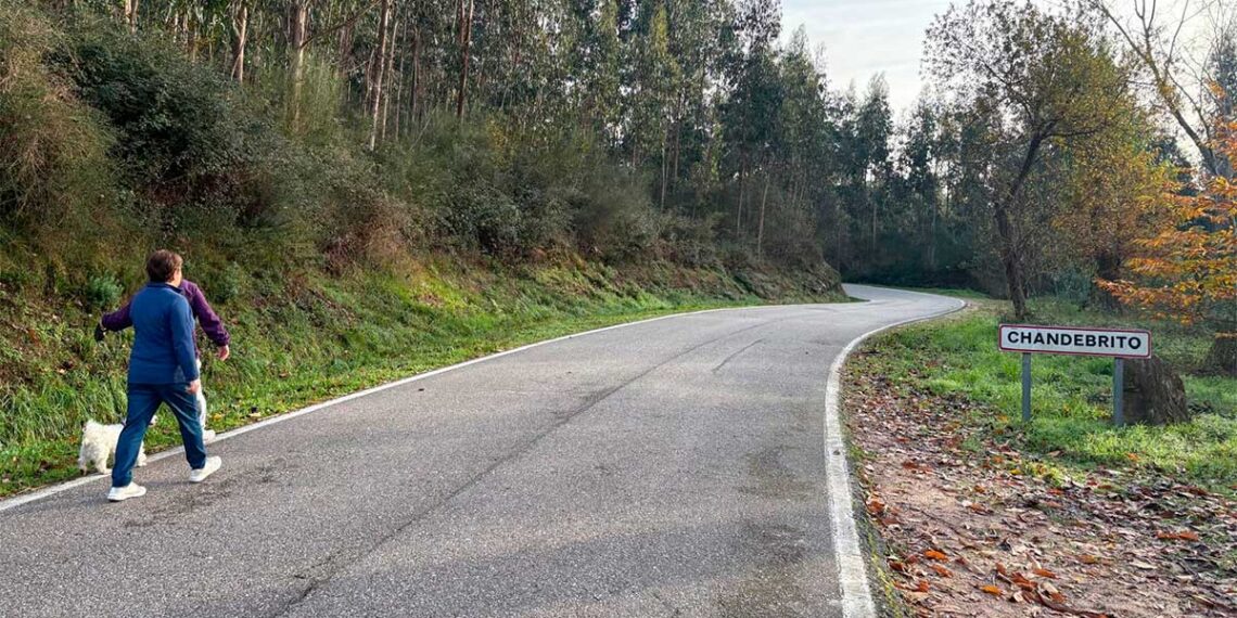 Los quitamiedos de la discordia, Nigrán clama por una senda peatonal por su "ruta del colesterol"