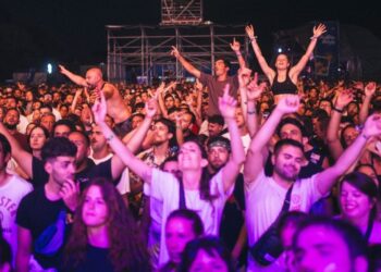 La M.O.D.A. y La Pegatina traerán sus directos este verano a concierto en las Rías Baixas
