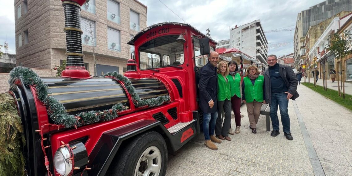 Arrancan las rutas del Tren de la Navidad para descubrir la iluminación de O Porriño