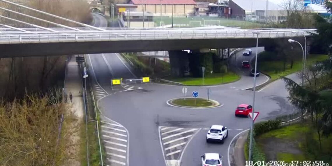 Cortada una de las principales carreteras de Galicia, siguen las protestas de los tractoristas en la N-120