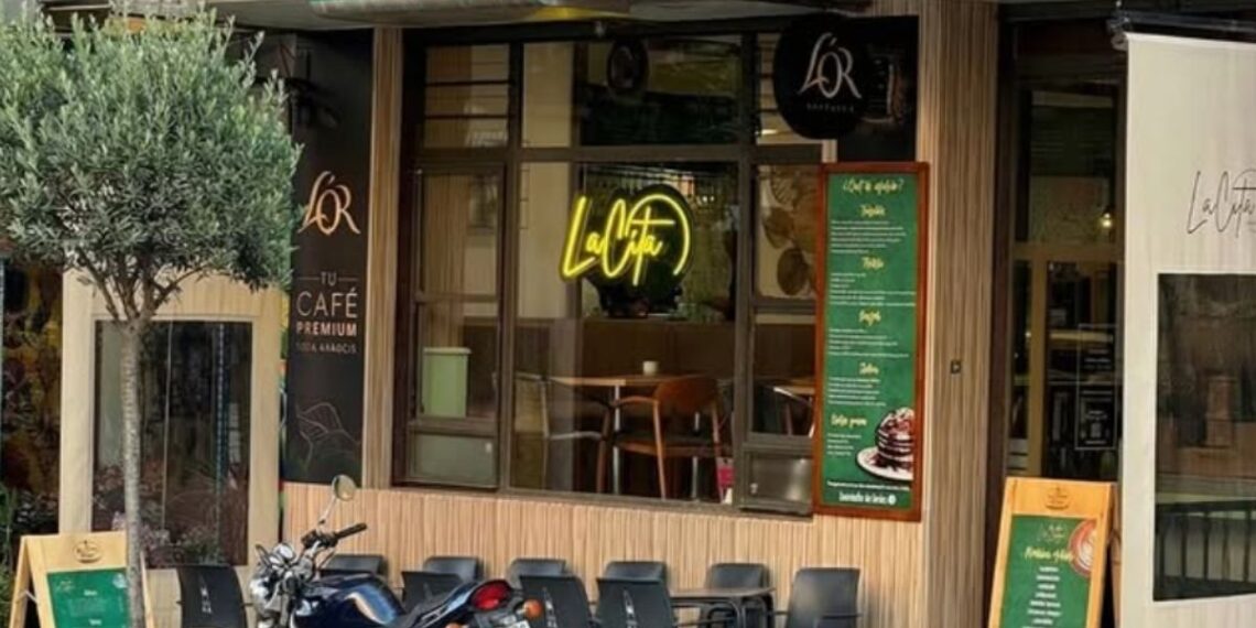 La emotiva despedida de un local de Vigo que promete volver a lo grande: "Lo vivido se queda"