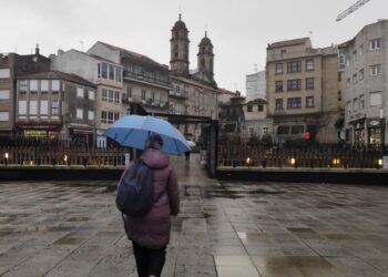 Parques cerrados, cambios en el transporte marítimo y alerta naranja en Vigo por el temporal