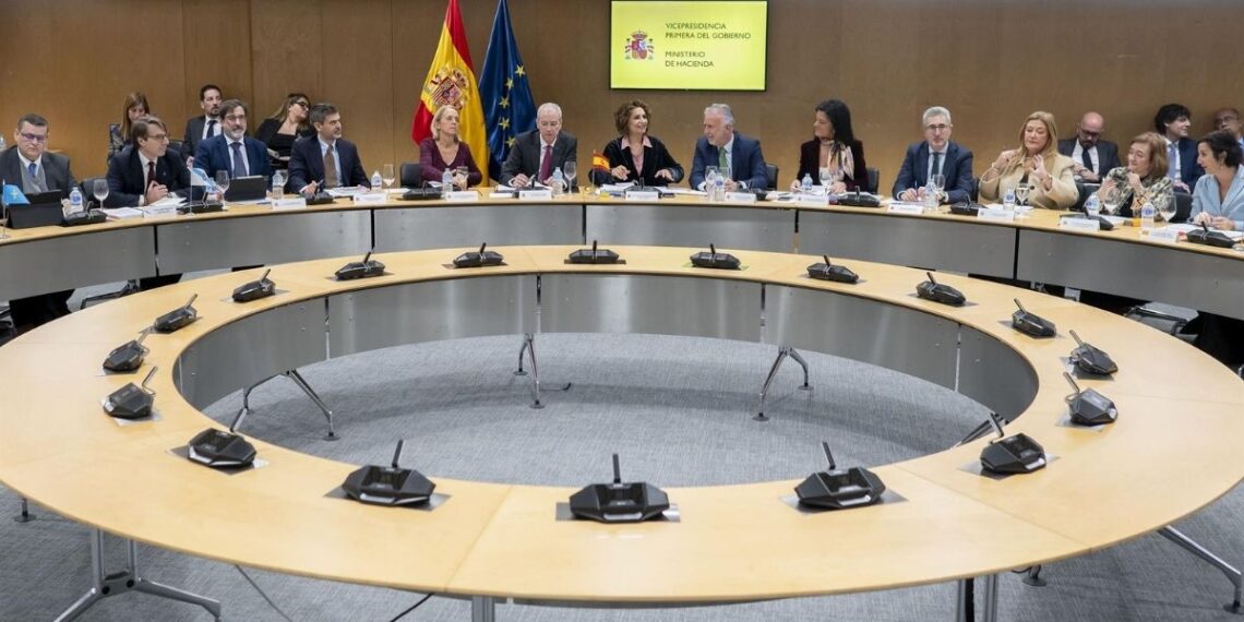La Xunta, "decepcionada" con el Gobierno por una propuesta de financiación "funesta" para Galicia