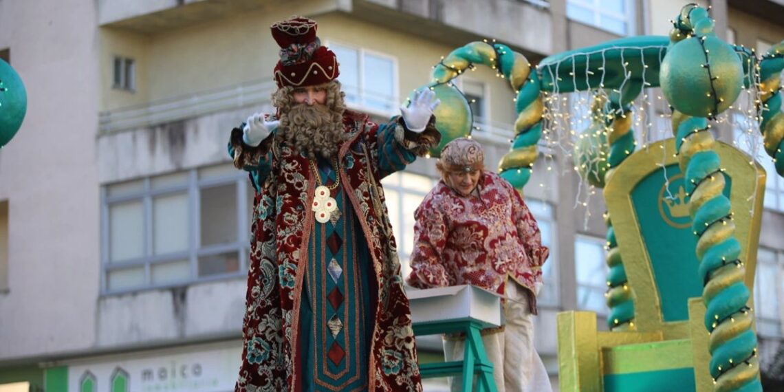 ¡Ya están aquí! Las fotos de la Cabalgata de Reyes Magos estática de Vigo