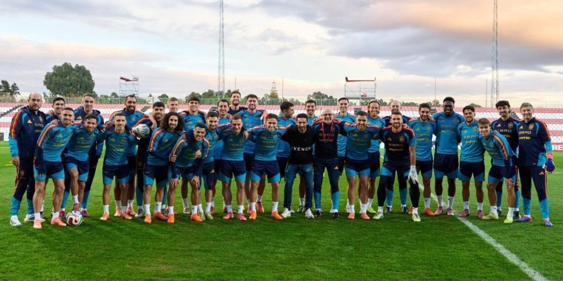 La mítica Feira do Cocido de Lalín ficha al "cerebro" de la selección de fútbol de España